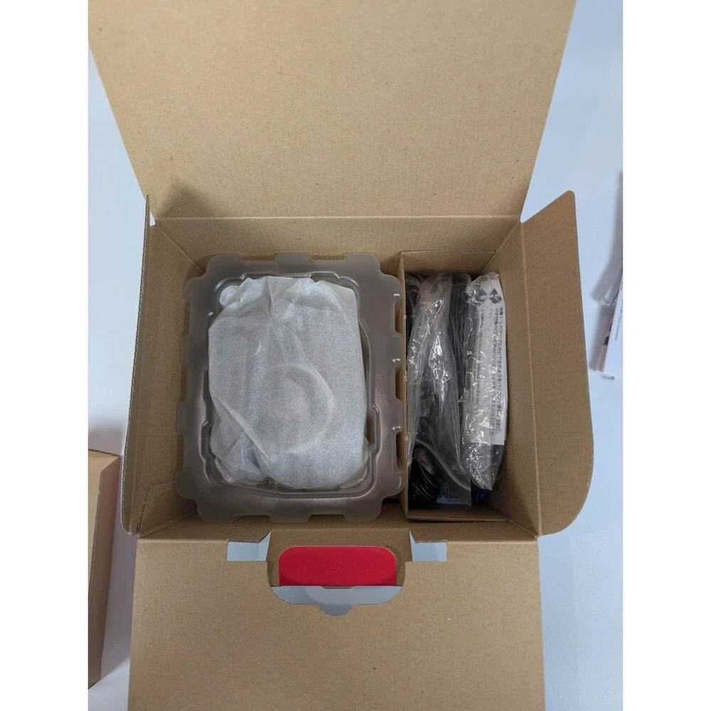 Canon DC330 DVD Camcorder Kit NTSC MegaPixel DIGIC DV II Carrying Case New